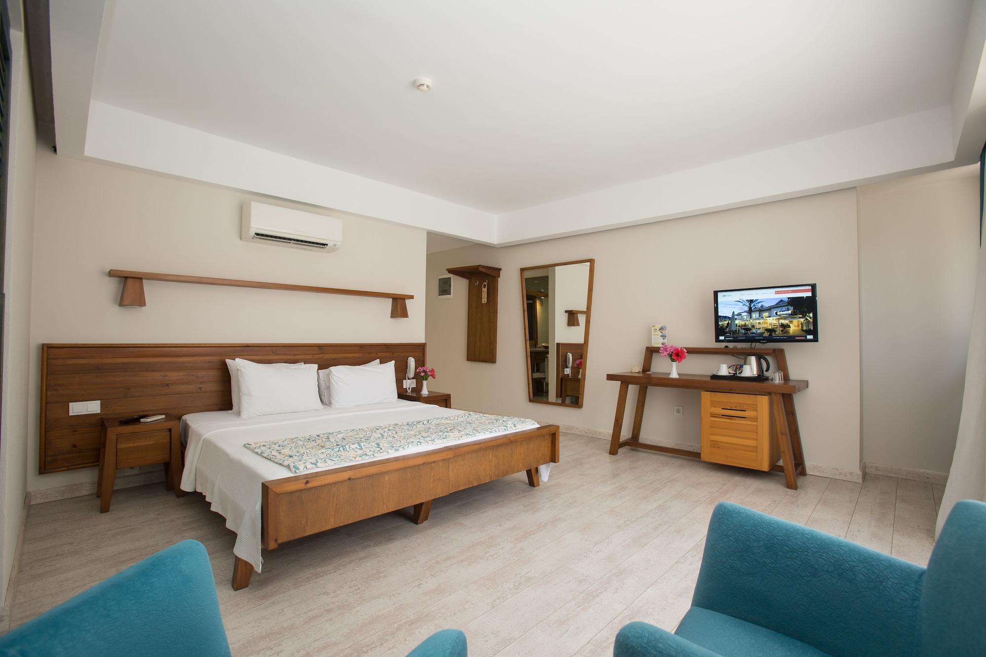 Dedeminn Marina Hotel Гьоджек Екстер'єр фото