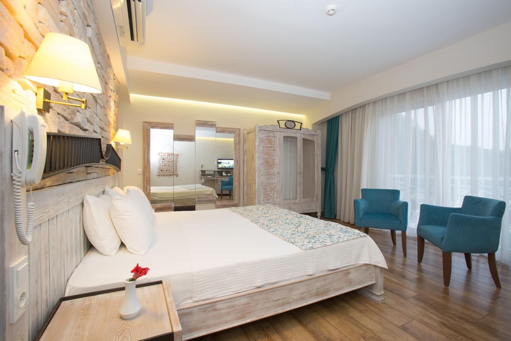 Dedeminn Marina Hotel Гьоджек Екстер'єр фото
