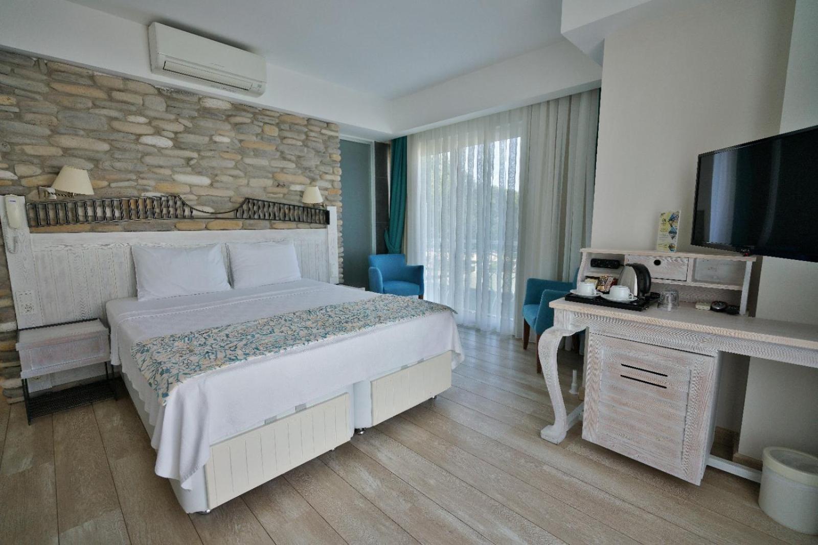 Dedeminn Marina Hotel Гьоджек Екстер'єр фото