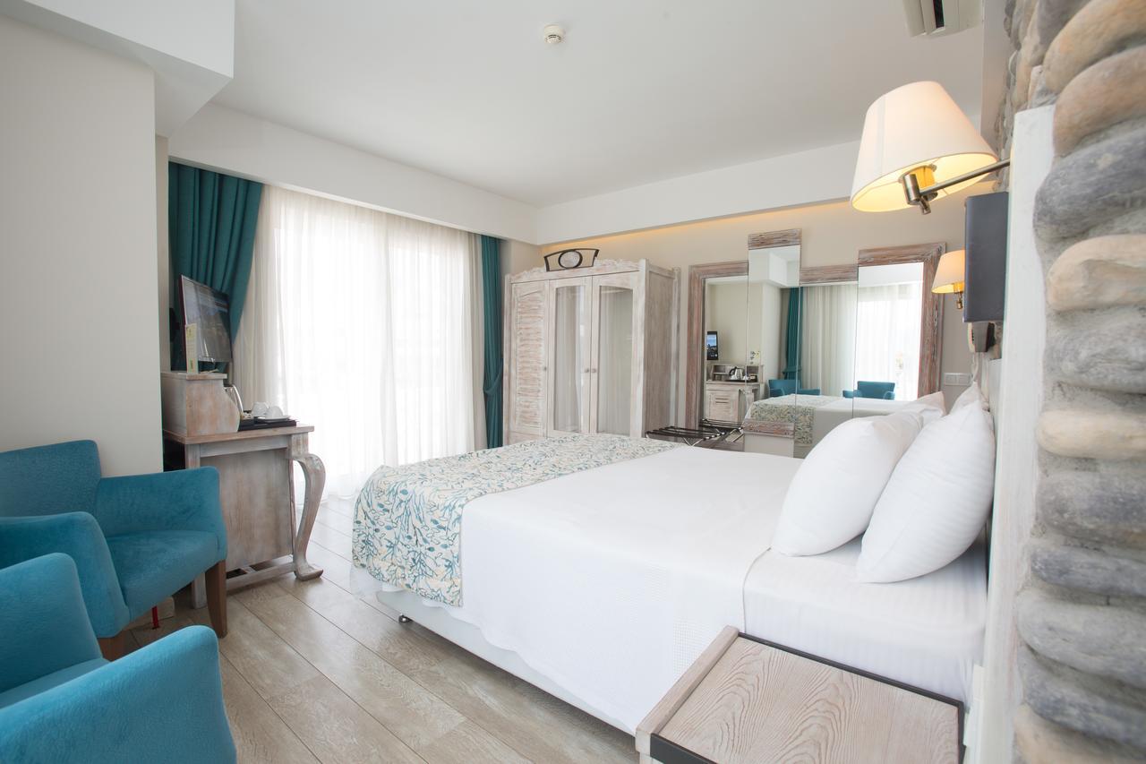 Dedeminn Marina Hotel Гьоджек Екстер'єр фото