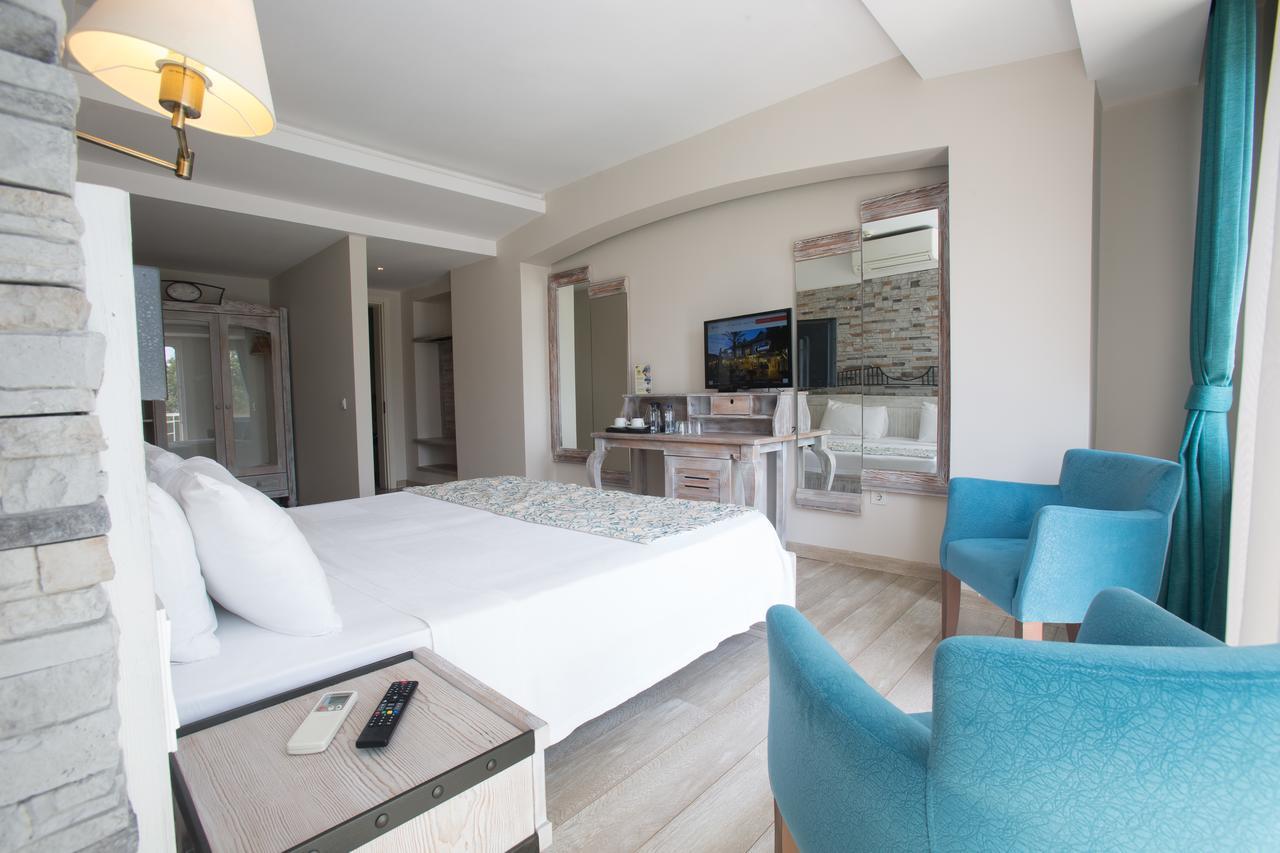 Dedeminn Marina Hotel Гьоджек Екстер'єр фото