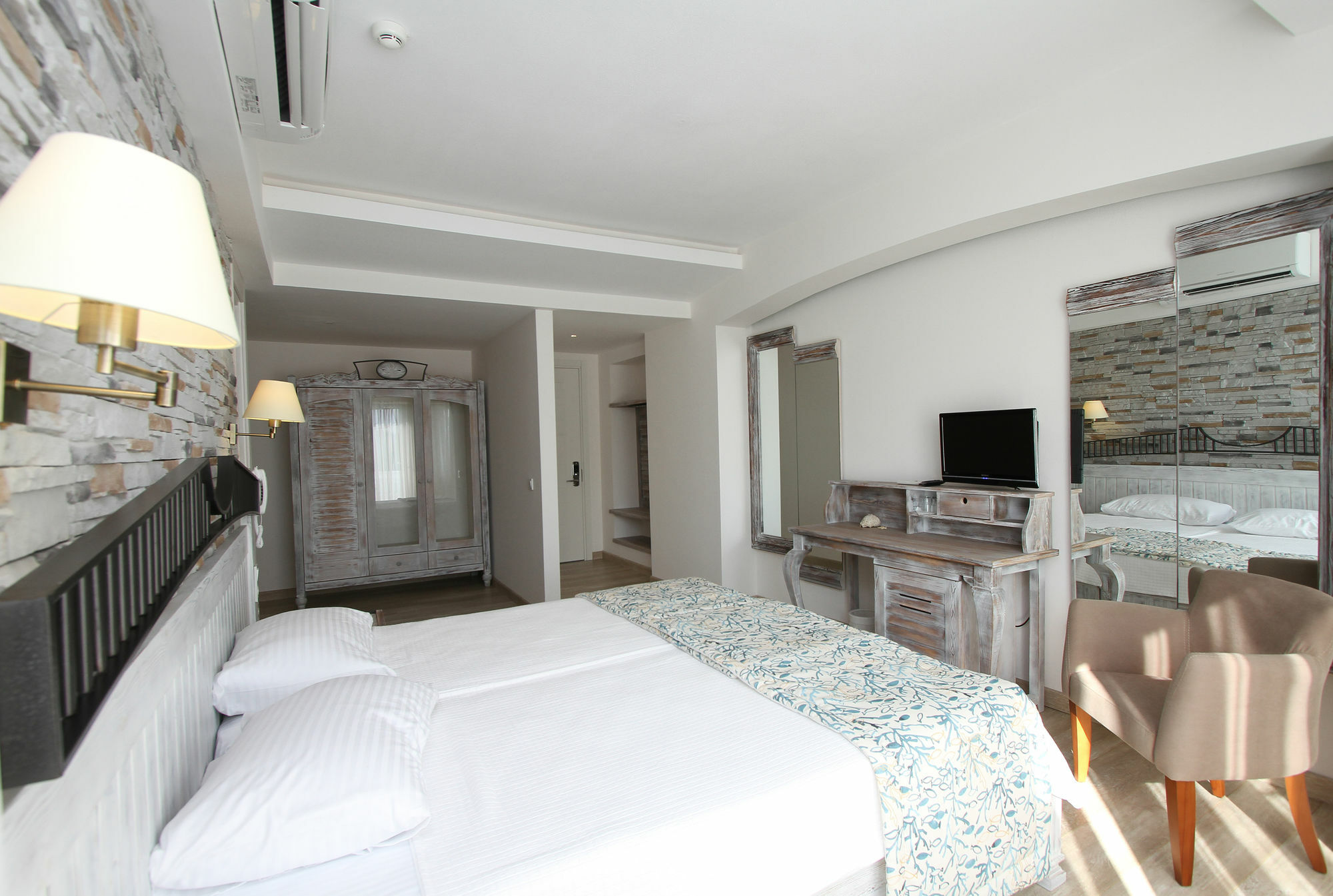 Dedeminn Marina Hotel Гьоджек Екстер'єр фото